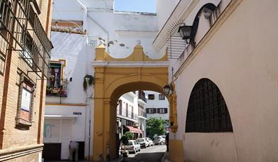 Arco del Postigo del Aceite