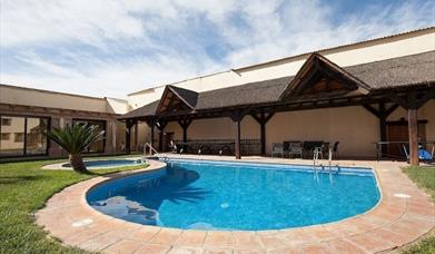 Vivienda Rural Cortijo Olivar del Desierto Luxury in Desert