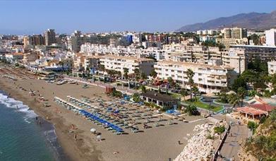 hostal click and room