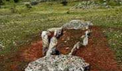 Necrópolis de Encinas Borrachas