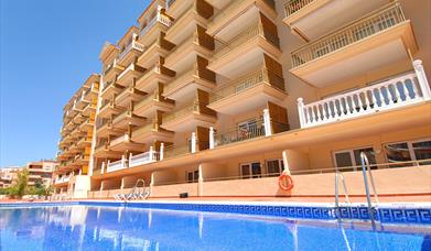 Apartamentos Yamasol