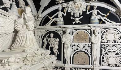 Cripta de Nuestra Señora de la Victoria