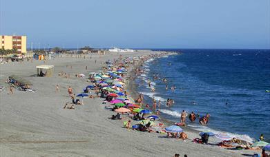 Playa Sirena Loca Adra