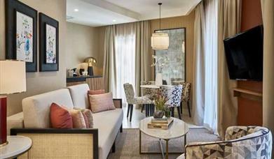 Apartamentos Vincci Molviedro Suites Apartments