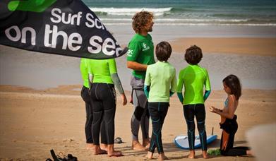 Escuela de Surf On the Sea