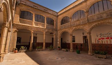 Palacio de los Ponce de León. Colegio filipense