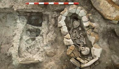 YACIMIENTO ARQUEOLÓGICO ERAS DEL ALCÁZAR