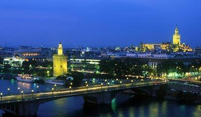 Torre del Oro - Museo Naval