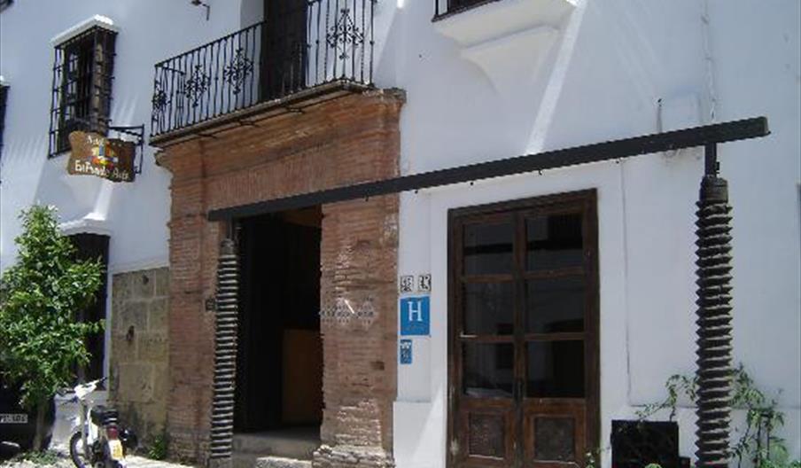 Hotel Enfrente Arte