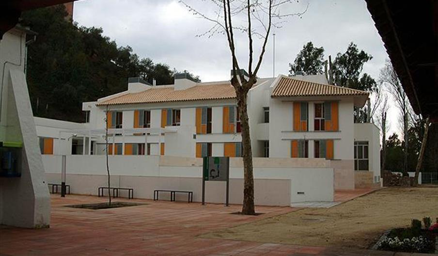 Albergue Inturjoven El Bosque