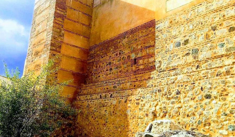 CASTILLO ALMOHADE