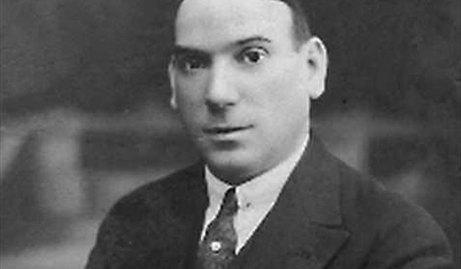 Manuel Escacena