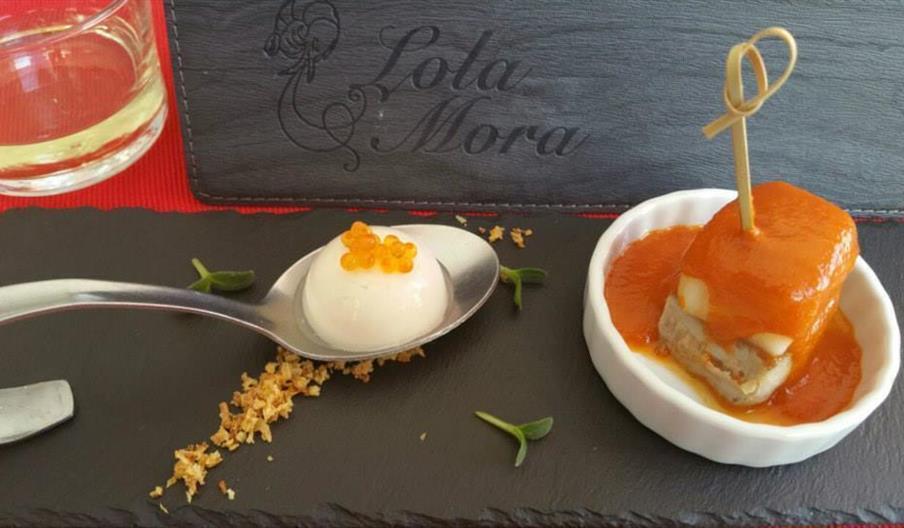 Lola Mora
