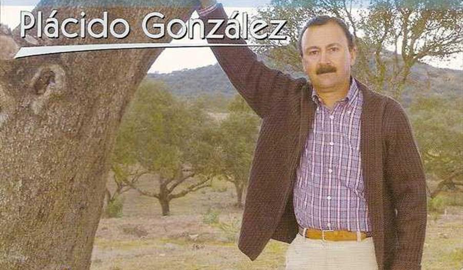 Plácido González
