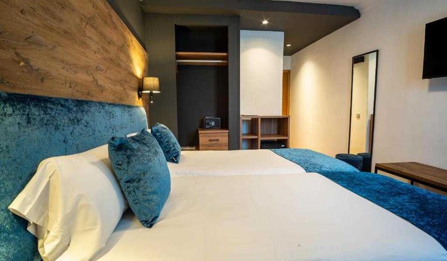 Hotel Familia Conde