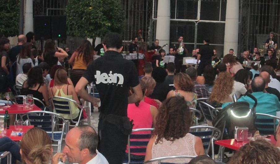 Deán Plaza Bar