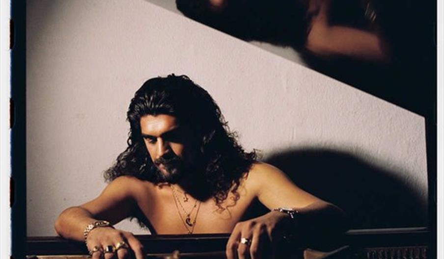 Israel Fernández "De Oro y Marfil"