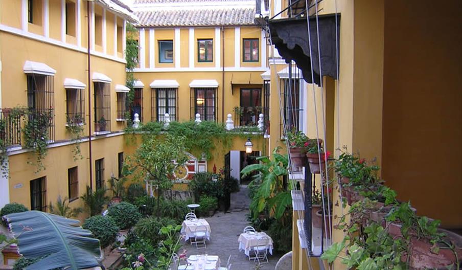 Emporión