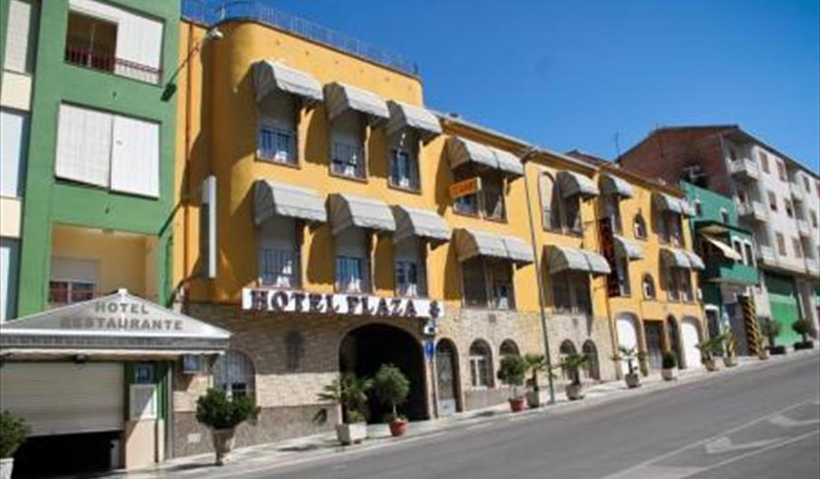 An image of Hotel Plaza