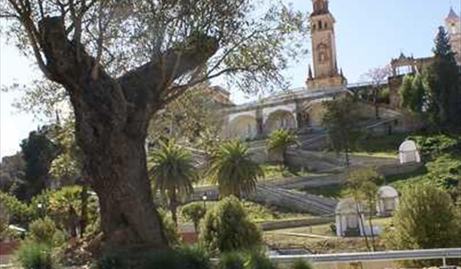 Cripta del Cardenal Segura