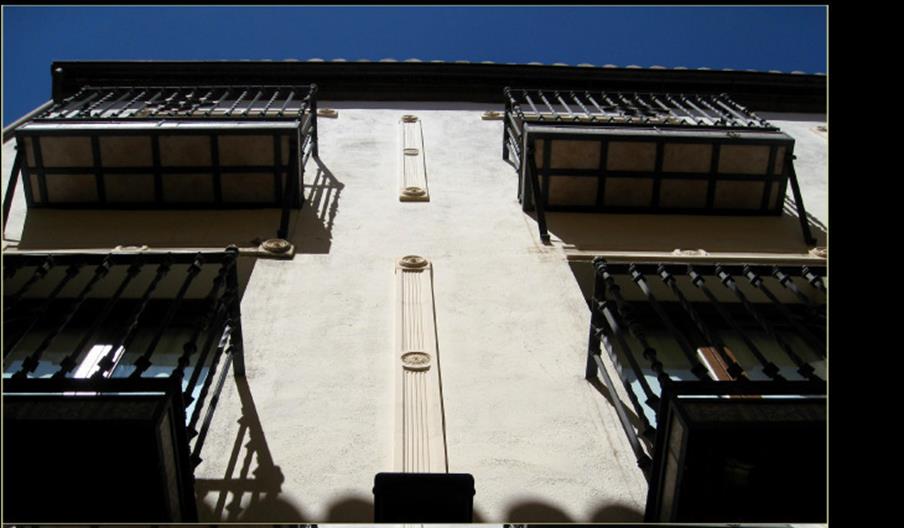 Arte Vida Suites