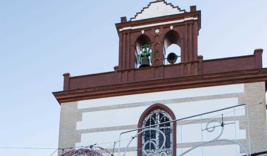 Iglesia de Ntra. Sra. de los Ángeles y Convento de las Hermanas de la Cruz