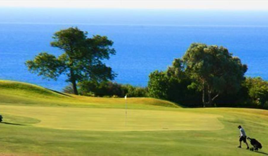 La Duquesa Golf & Country Club