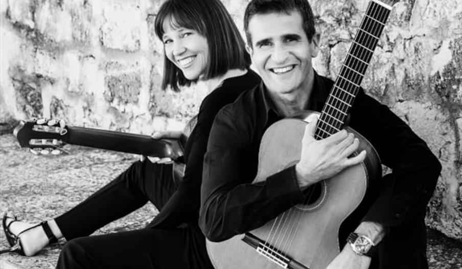 Concierto de Duo Contraste. Paola Requena y Víctor Bravo (FESTIMUVB)