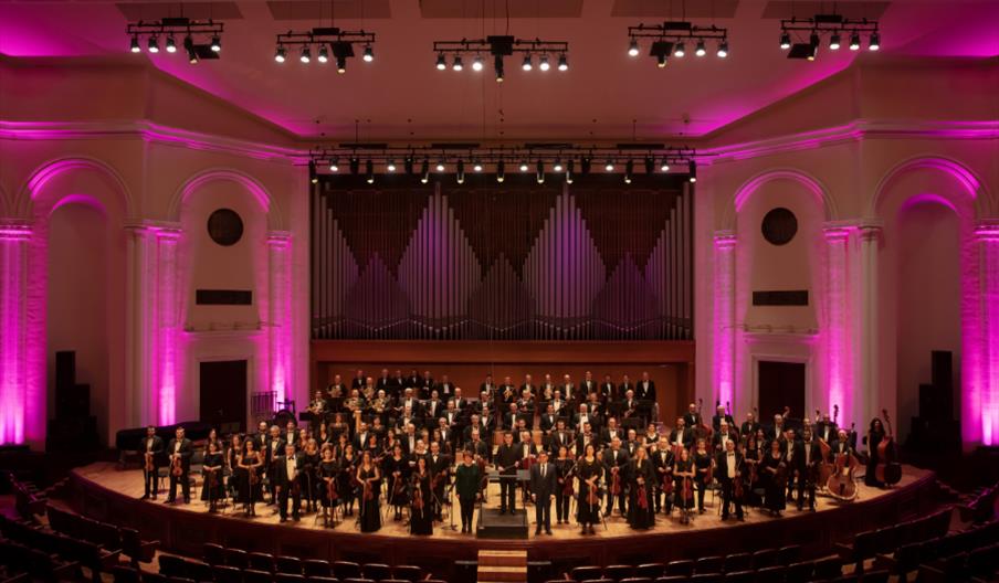 Concierto de Sergey Khachatryan, Armenian National Philarmonic Orchestra. Festival de Úbeda