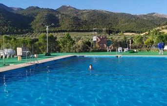 Camping Albergue Ociomagina. Huelma (Jaén)