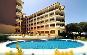 Apartamentos Leo Canela