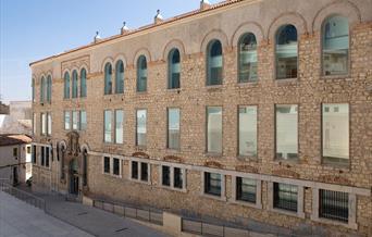 Albergue Inturjoven & Spa Jaén