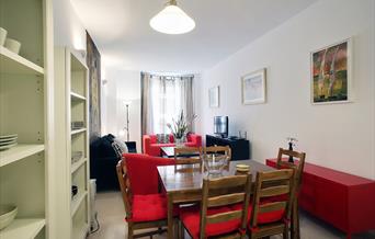 Apartamentos Doña Elvira III King's Inn