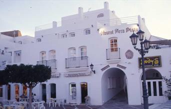 Arco Plaza
