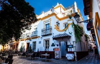 Hotel Elvira Plaza
