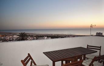 terraza con vistas al mar