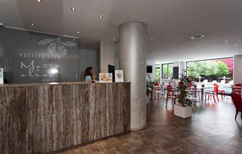 Hotel AACR Monteolivos